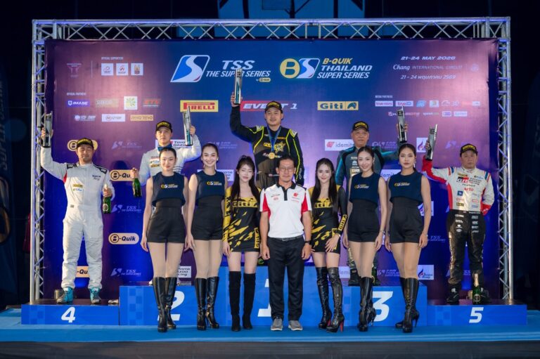 Ford Ranger หมายเลข 18 คว้ารางวัลอันดับสองคลาสเอใน Race 3