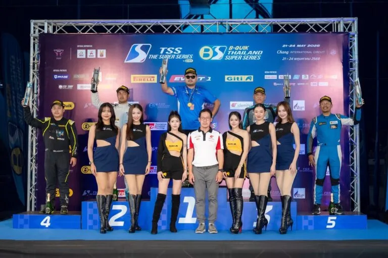 Ford Ranger หมายเลข 18 ชนะเลิศ Overall ใน Race 2