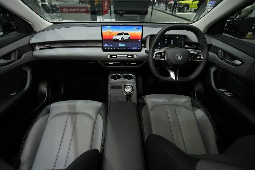 ภายในห้องโดยสาร SAIC Maxus eTerron 9 2026