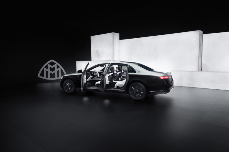 ล้อฟอร์จลาย Maybach ของ Mercedes-Maybach S 580 e Night Series
