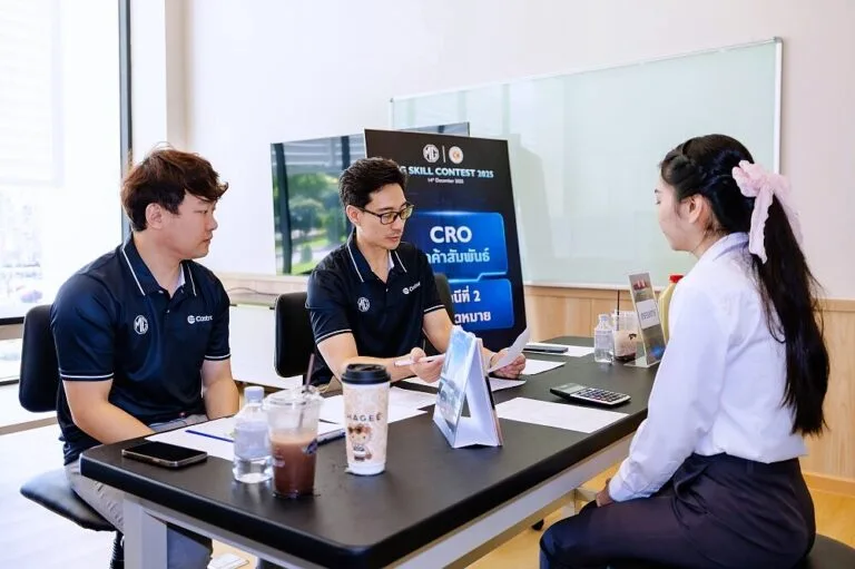 เจ้าหน้าที่เอ็มจีดูแลลูกค้าในรูปแบบ User Relationship Operation Center