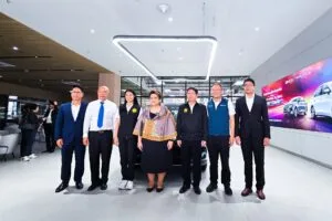 เรเว่ ออโตโมทีฟ ขานรับนโยบายรัฐ ติดฉลากรถยนต์ไฟฟ้า BYD 2026 ยกระดับความโปร่งใส พร้อมเปิดโชว์รูมต้อนรับคณะ สคบ. ลงพื้นที่ตรวจความเรียบร้อย