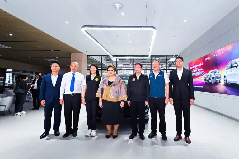 เรเว่ ออโตโมทีฟ ขานรับนโยบายรัฐ ติดฉลากรถยนต์ไฟฟ้า BYD 2026 ยกระดับความโปร่งใส พร้อมเปิดโชว์รูมต้อนรับคณะ สคบ. ลงพื้นที่ตรวจความเรียบร้อย