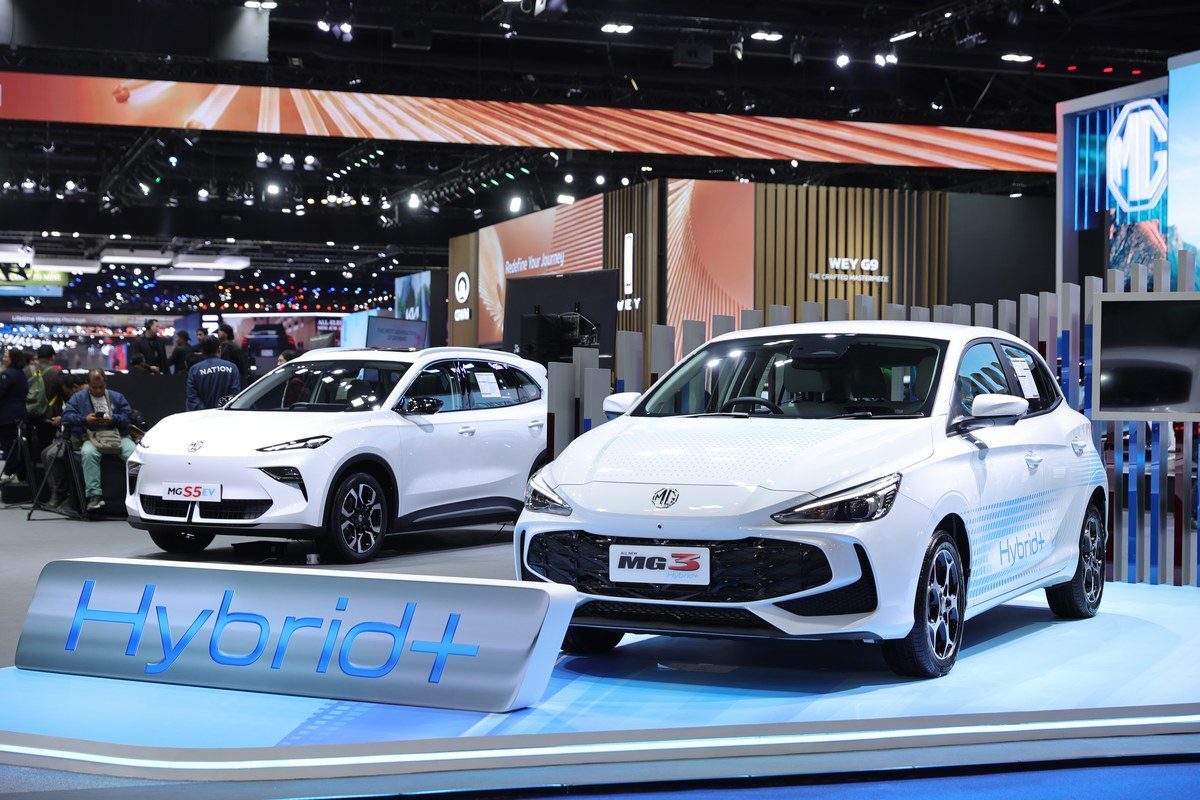 ยนตรกรรมไฮบริดรุ่นล่าสุด ALL NEW MG3 HYBRID+ จัดแสดงบนเวทีเคียงคู่กับทัพรถยนต์พลังงานทางเลือกของเอ็มจี