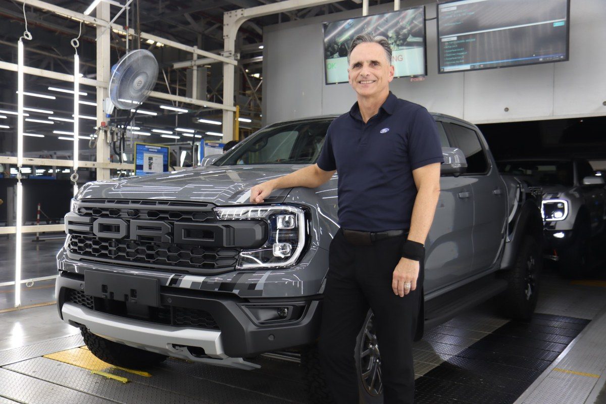 ฉลองครบรอบ 8 ปีสายพันธุ์แกร่ง! FORD RANGER RAPTOR 2026 กระบะสมรรถนะสูงฝีมือคนไทย ยอดผลิตทะลุ 2.5 แสนคัน ส่งออกโชว์ศักยภาพไกลกว่า 106 ประเทศทั่วโลก