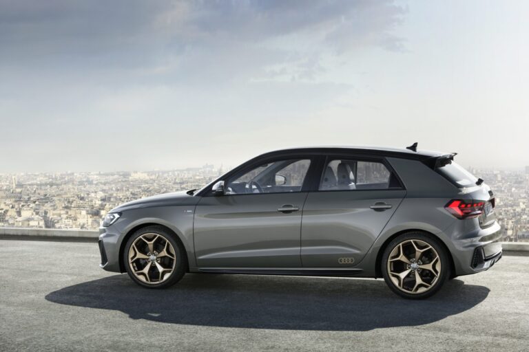 Audi A1 Sportback ด้านข้าง