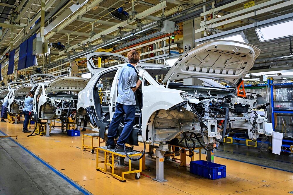 NEW MG URBAN 2026 body assembly line at the MG plant