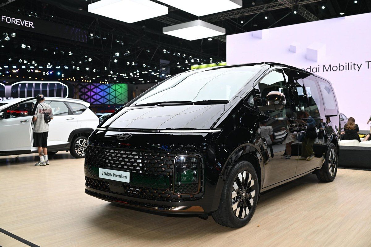 HYUNDAI STARIA 2026 ปรับยุทธศาสตร์ย้ายฐานผลิตสลัดภาษีนำเข้า ทุบราคาเริ่มต้น 1.899 ล้านบาท