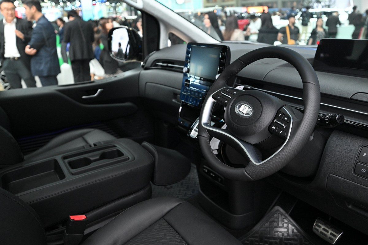 HYUNDAI STARIA 2026 ปรับยุทธศาสตร์ย้ายฐานผลิตสลัดภาษีนำเข้า ทุบราคาเริ่มต้น 1.899 ล้านบาท
