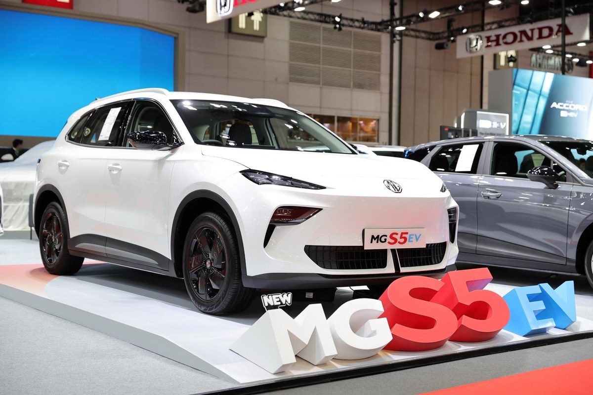 รถยนต์ไฟฟ้าอเนกประสงค์เอสยูวีรุ่นล่าสุด NEW MG S5 EV PLUS ยนตรกรรมครอบครัวประกอบไทยที่ผ่านเกณฑ์ความปลอดภัยสูงสุด
