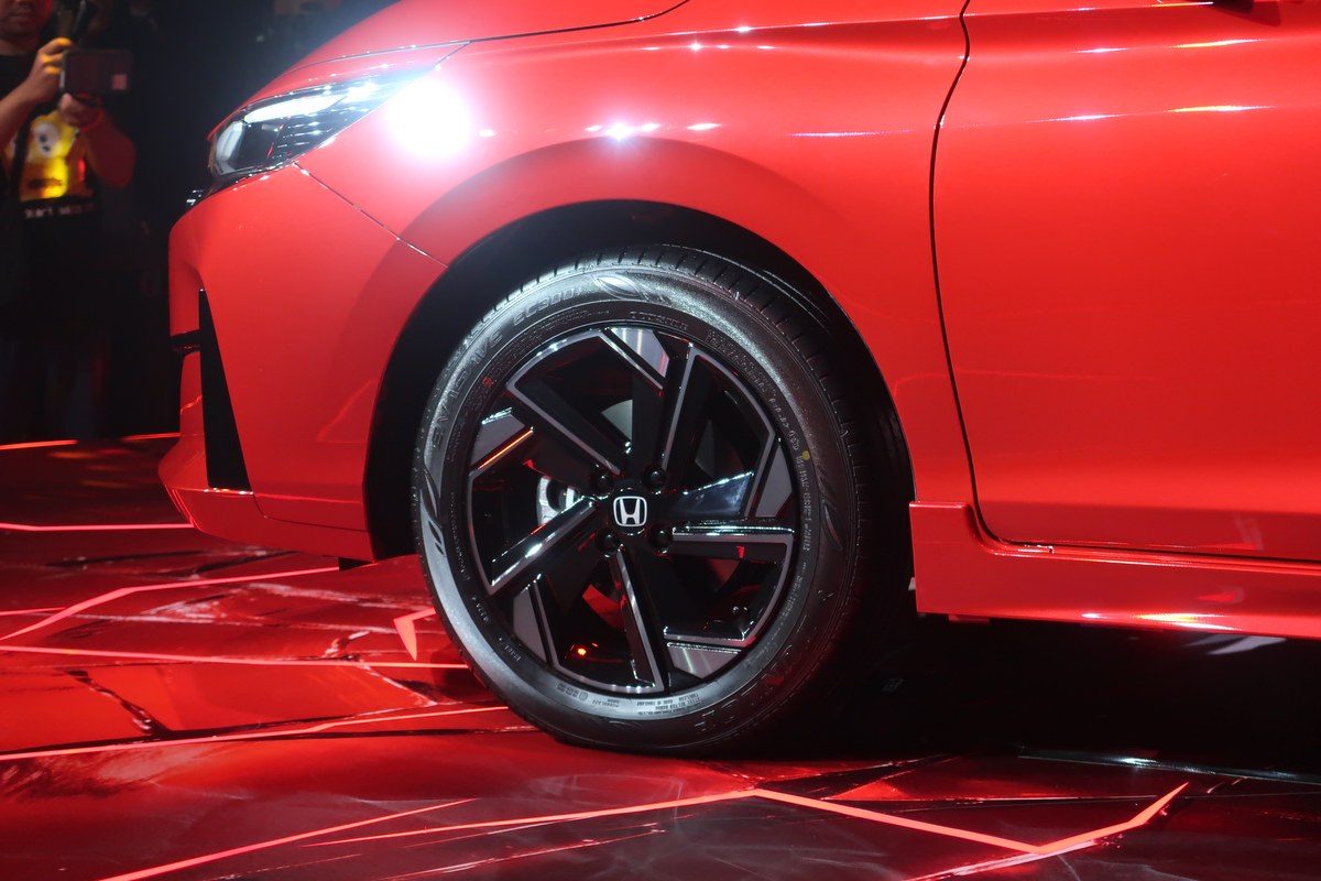 ฮอนด้า เขย่าตลาดซิตี้คาร์เปิดตัว HONDA CITY 2026 ปรับลุคสปอร์ตใหม่ พร้อมส่งรุ่นย่อยไฮบริดเริ่มต้นอัดราคาพิเศษสั่นทุกสตรีท