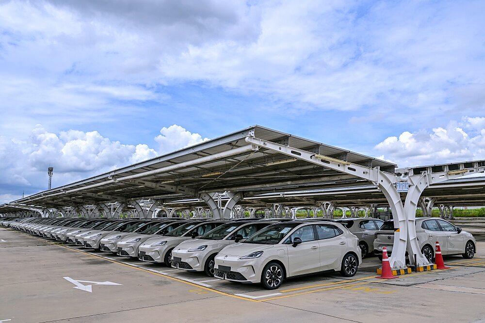NEW MG URBAN 2026 parked near charging points at the plant