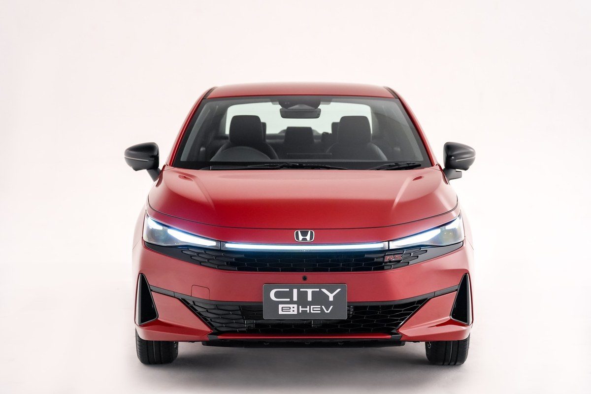 ฮอนด้า เขย่าตลาดซิตี้คาร์เปิดตัว HONDA CITY 2026 ปรับลุคสปอร์ตใหม่ พร้อมส่งรุ่นย่อยไฮบริดเริ่มต้นอัดราคาพิเศษสั่นทุกสตรีท