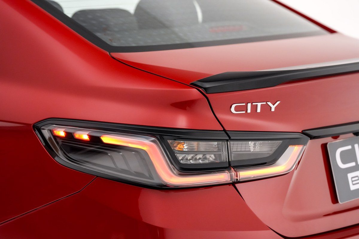 ฮอนด้า เขย่าตลาดซิตี้คาร์เปิดตัว HONDA CITY 2026 ปรับลุคสปอร์ตใหม่ พร้อมส่งรุ่นย่อยไฮบริดเริ่มต้นอัดราคาพิเศษสั่นทุกสตรีท