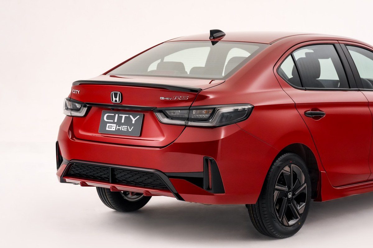 ฮอนด้า เขย่าตลาดซิตี้คาร์เปิดตัว HONDA CITY 2026 ปรับลุคสปอร์ตใหม่ พร้อมส่งรุ่นย่อยไฮบริดเริ่มต้นอัดราคาพิเศษสั่นทุกสตรีท