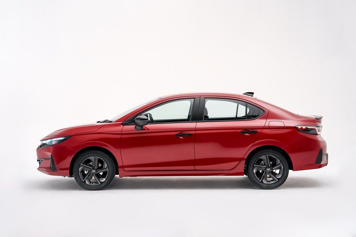 ฮอนด้า เขย่าตลาดซิตี้คาร์เปิดตัว HONDA CITY 2026 ปรับลุคสปอร์ตใหม่ พร้อมส่งรุ่นย่อยไฮบริดเริ่มต้นอัดราคาพิเศษสั่นทุกสตรีท