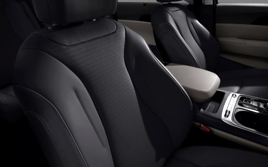 ภาพแกลเลอรี The new Kia Carnival HEV สำหรับข่าวโปรโมชัน Kia มิถุนายน 2026