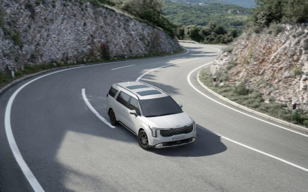 ภาพแกลเลอรี The new Kia Carnival HEV สำหรับข่าวโปรโมชัน Kia มิถุนายน 2026