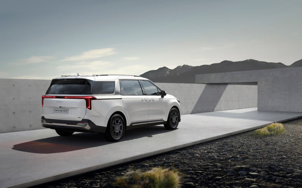 ภาพแกลเลอรี The new Kia Carnival HEV สำหรับข่าวโปรโมชัน Kia มิถุนายน 2026