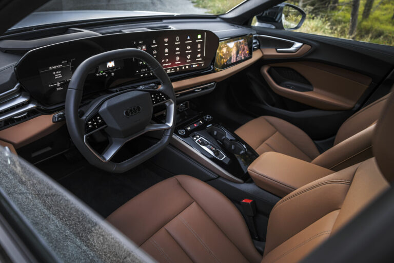 audi-a5-avant-interior-front