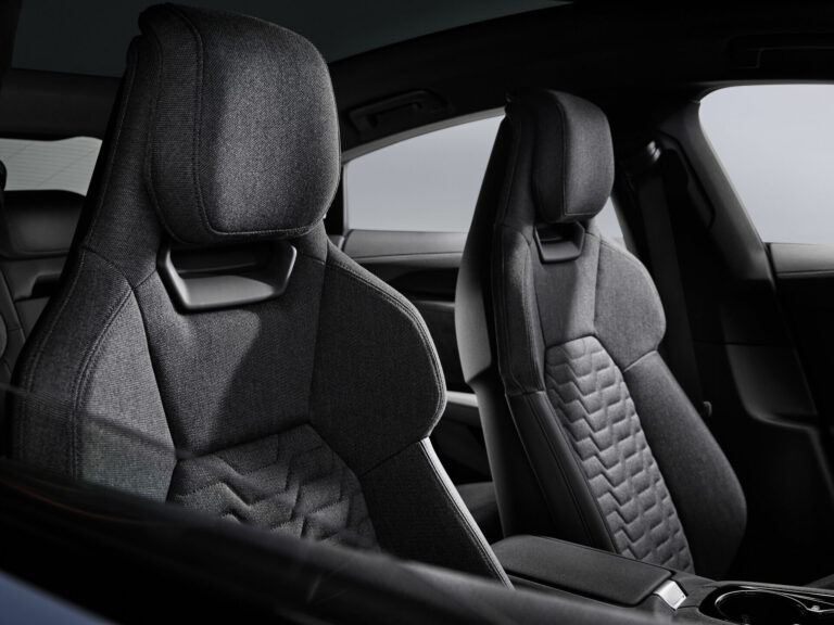 audi-etron-gt-front-seats