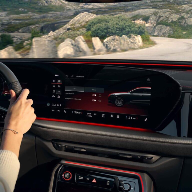Audi Q5 Sportback e-hybrid ภายในด้านหน้า