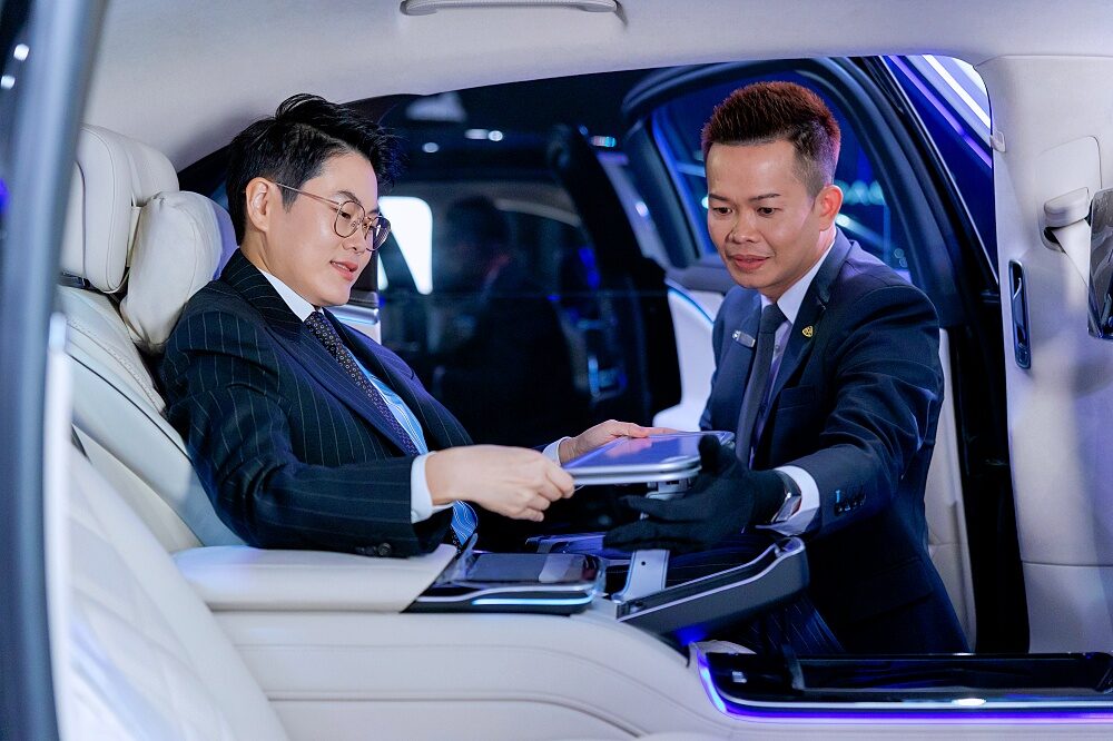Mercedes-Maybach atmosphere at Benz BKK Vipawadee