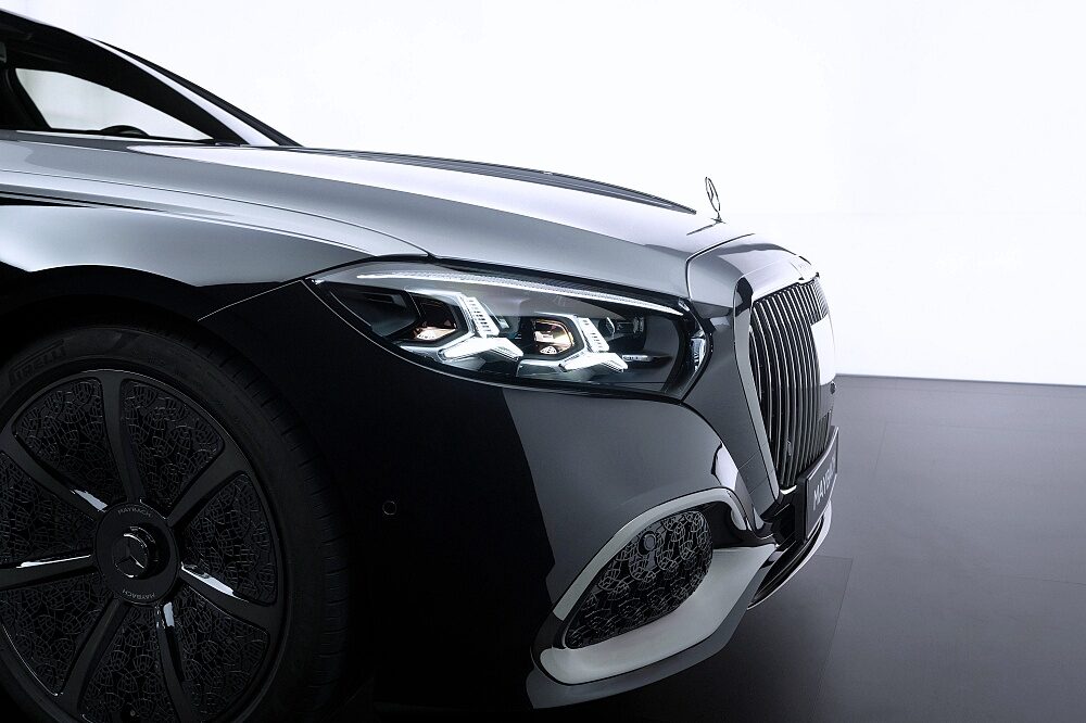 Benz BKK Vipawadee showroom with an ultra-luxury experience