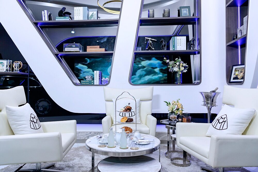 Mercedes-Maybach Lounge experience from Benz BKK Bangna to Vipawadee
