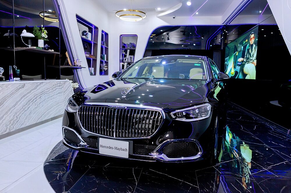 Mercedes-Maybach and ultra-luxury service by Benz BKK Group