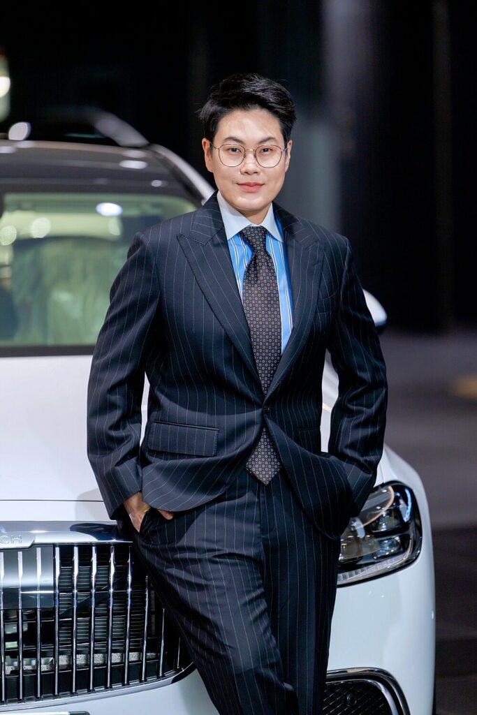 Mercedes-Maybach ultra-luxury service at Benz BKK Vipawadee