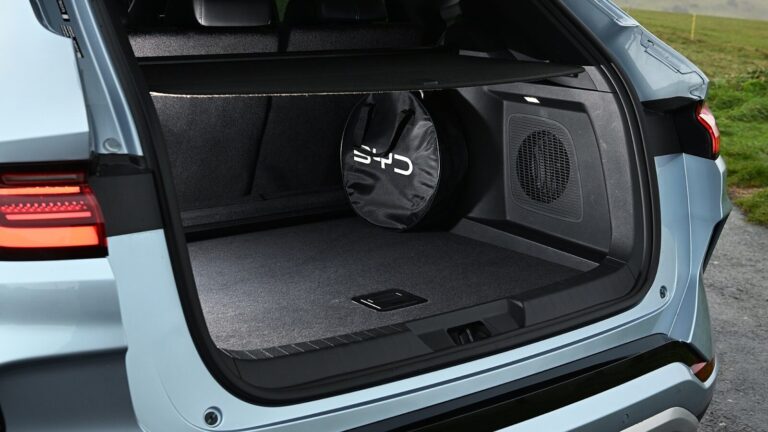 BYD SEALION 6 DM-i พื้นที่สัมภาระ