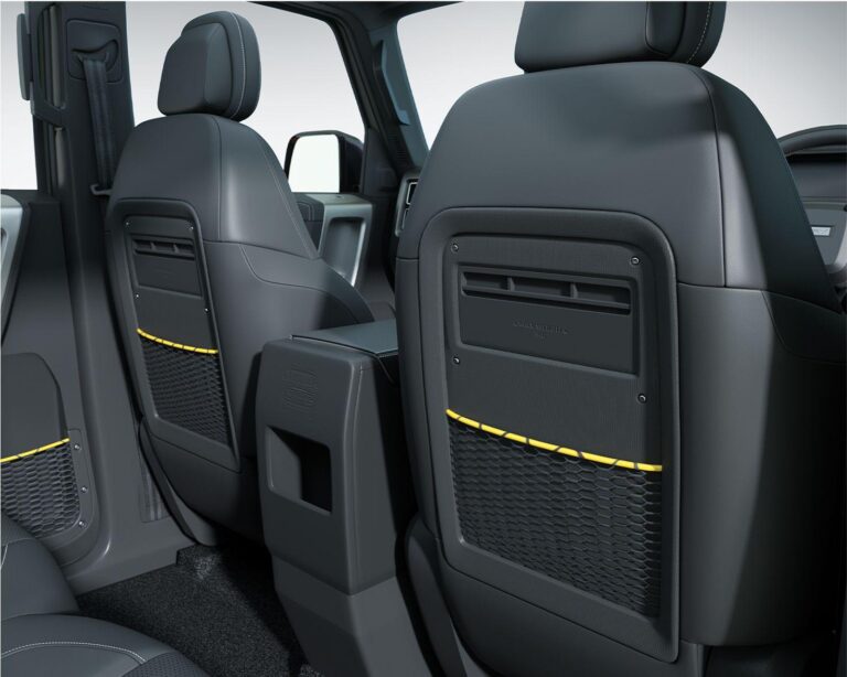 Chery V23 front seats official