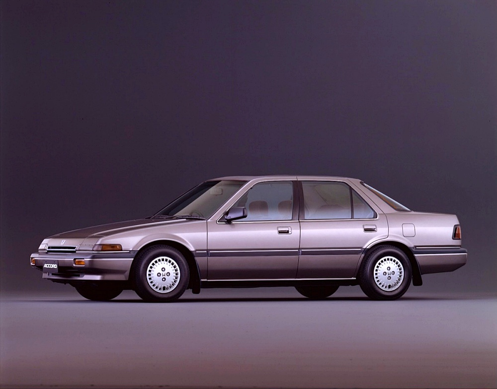 Honda Accord เจเนอเรชันที่ 3 อีกมุมมอง