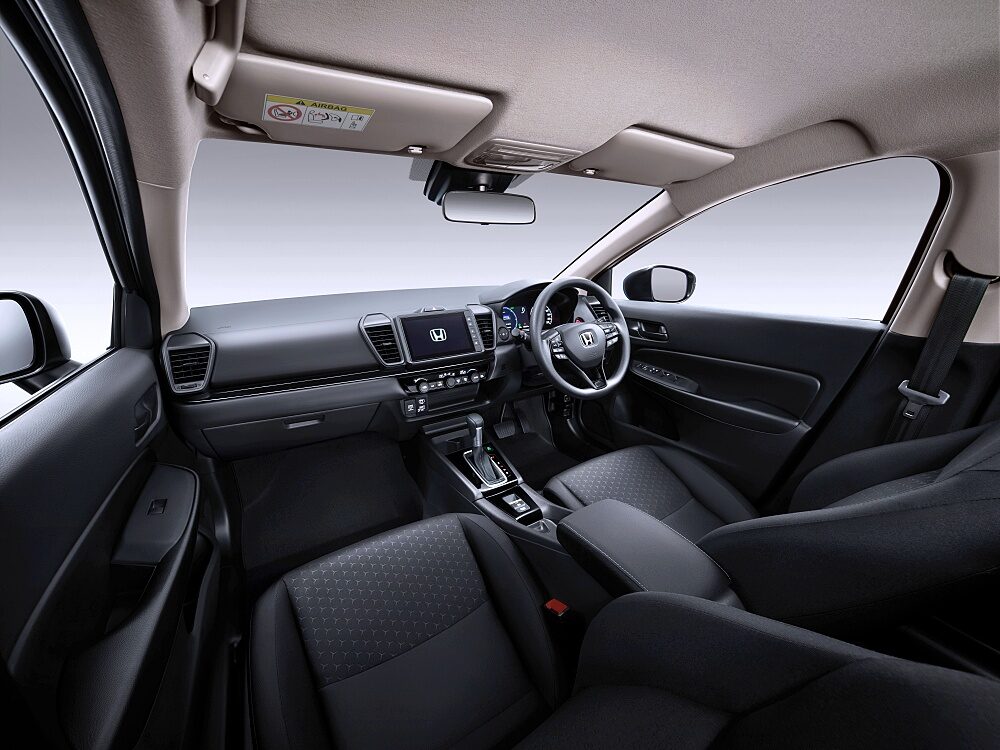 Honda City 2026 e:HEV V interior