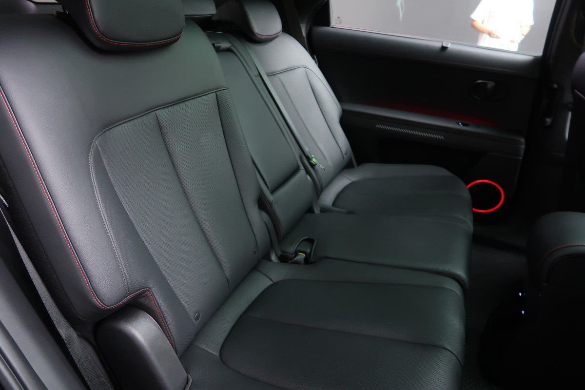 เบาะนั่งแถวหลังของ Hyundai IONIQ 5 N Line 2026