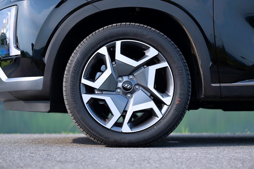 Hyundai PALISADE Exclusive 2WD ราคาพิเศษ 1,799,000 บาท