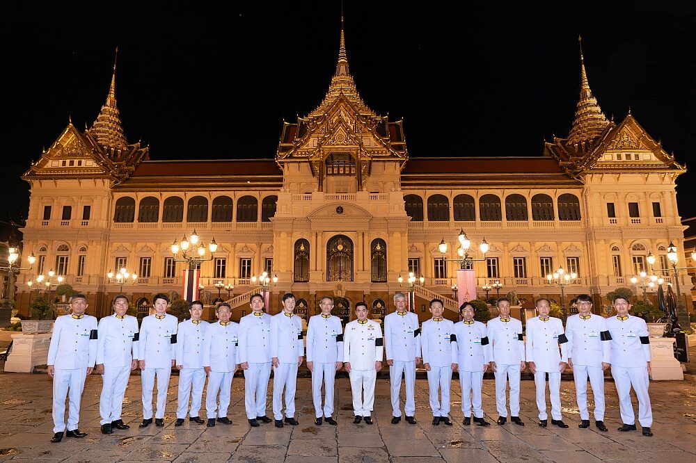 ผู้บริหารและพนักงานกลุ่มอีซูซุและกลุ่มตรีเพชรร่วมพิธี