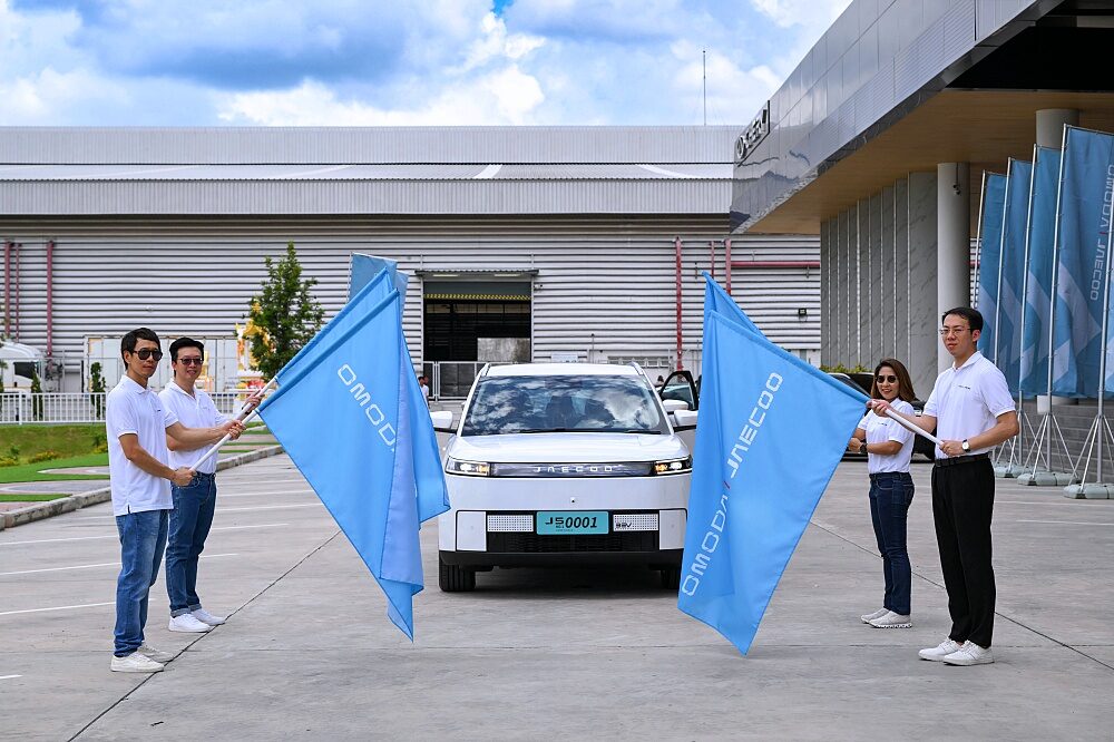 พิธีส่งมอบ JAECOO 5 EV 2026 หน้าโรงงาน OMODA & JAECOO Manufacturing Thailand
