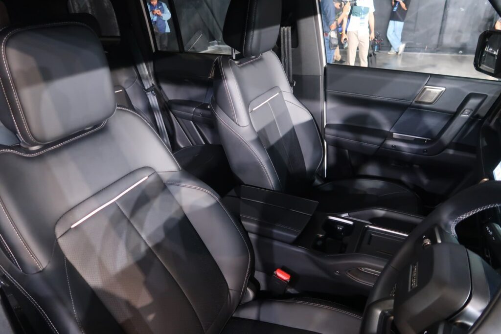 รายละเอียดห้องโดยสารและฟังก์ชันภายในของ JAECOO 6T REEV 2026 ภาพที่ 12