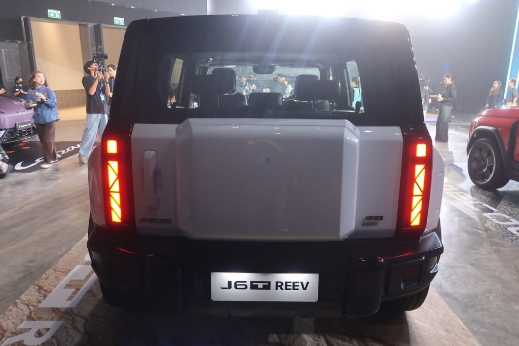 มุมมองภายนอกและดีเทลตัวรถ JAECOO 6T REEV 2026 ภาพที่ 27