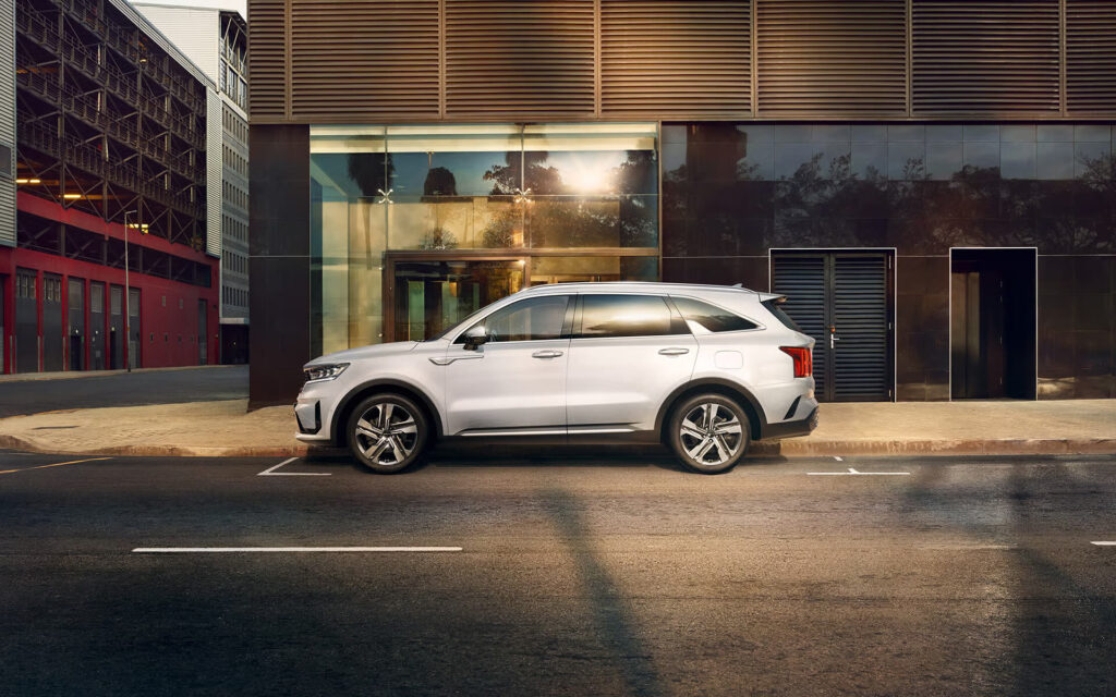 ภาพภายนอก The Kia Sorento PHEV สำหรับข่าวโปรโมชัน Kia มิถุนายน 2026