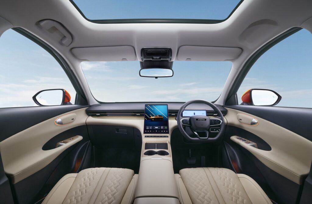 ห้องโดยสาร LEPAS L6 EV 2026 พร้อมหน้าจอ Waterfall Screen