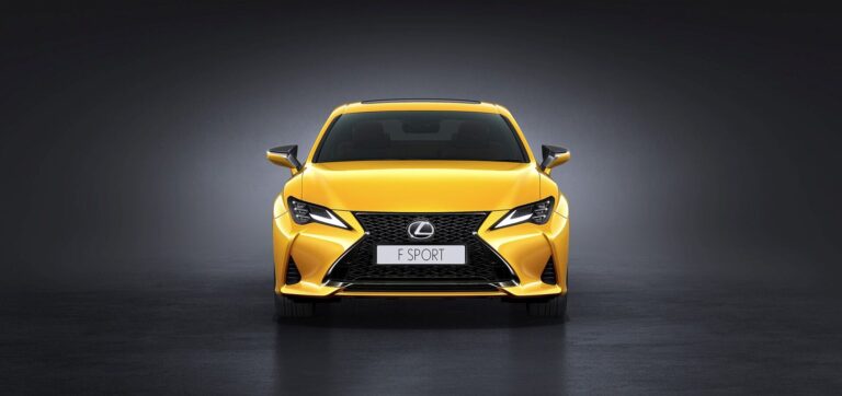 Lexus RC (XC10 2014) - ภาพหน้ารถ
