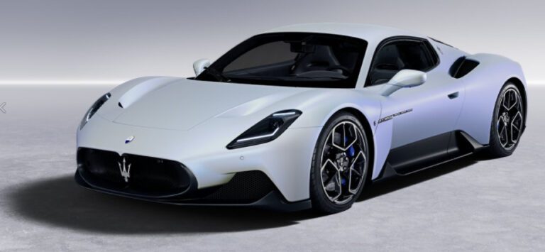 Maserati MC20 (1st Gen 2020) - ภาพหน้ารถ