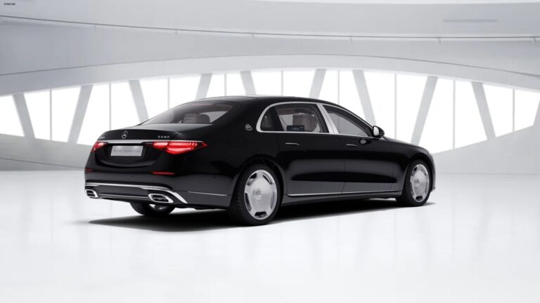 Mercedes-Benz Mercedes-Maybach S-Class (Z223 2020) - ภาพหน้ารถ