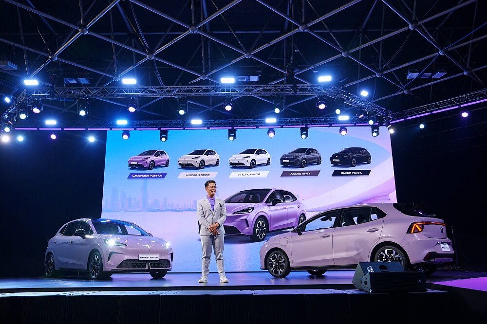 ภาพการเปิดเผยตัวเลือกสีตัวถังภายนอกทั้ง 5 สีของรถยนต์ไฟฟ้า MG URBAN 2026