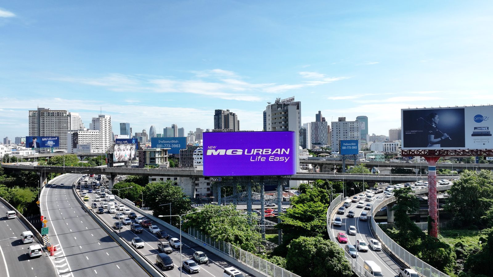 ทัศนวิสัยและการตกแต่งห้องโดยสารที่ดูโปร่งสบายและล้ำยุค