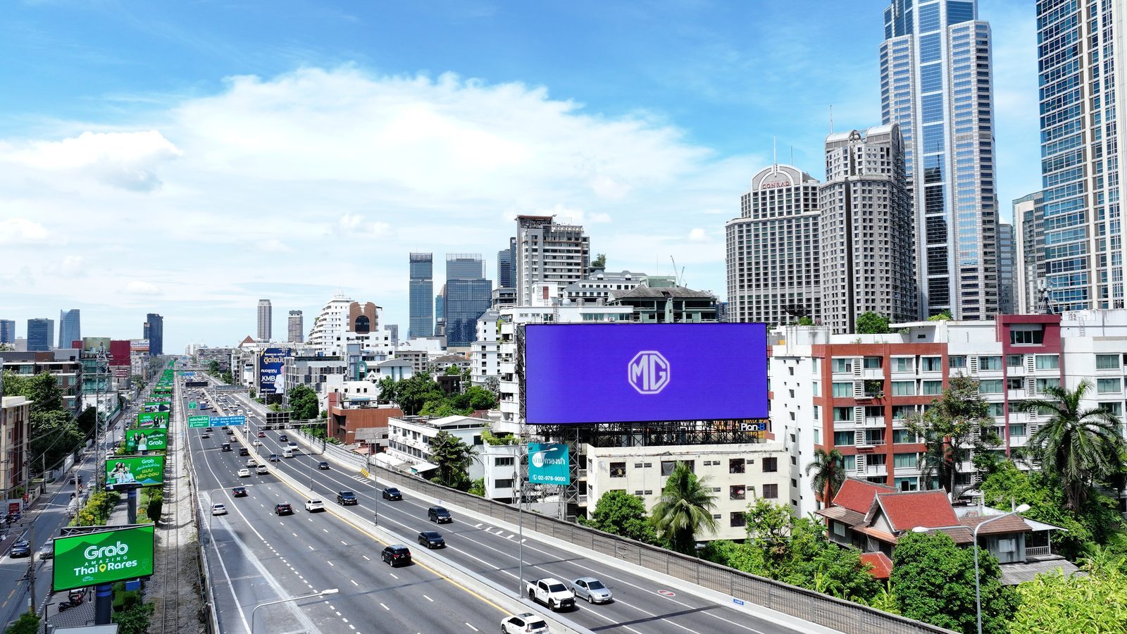 ตัวเลือกสีม่วงไฮไลท์สะท้อนการสร้างสีสันใหม่ให้แก่ตลาดแฮทช์แบ็คไฟฟ้า