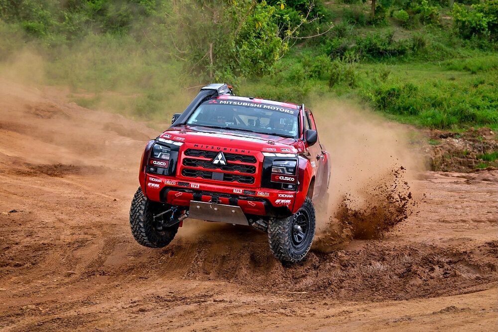 ช่วงล่างและตัวถัง Mitsubishi Triton Rally Car 2026 สำหรับการแข่งขันทางฝุ่น